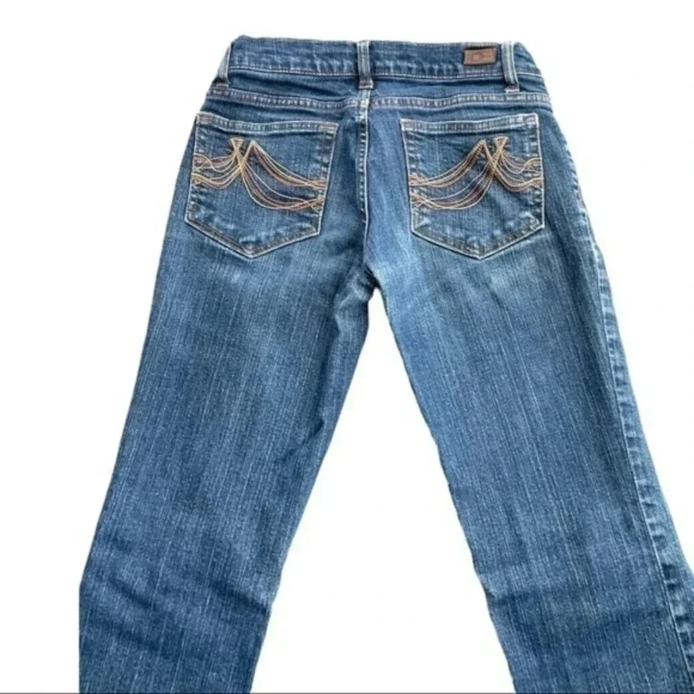 DKNY -Times Square Flare dark wash jeans size 0 EUC